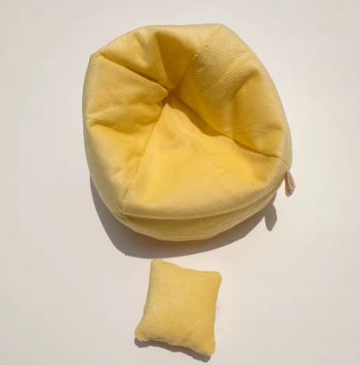 Labubu mini sofa